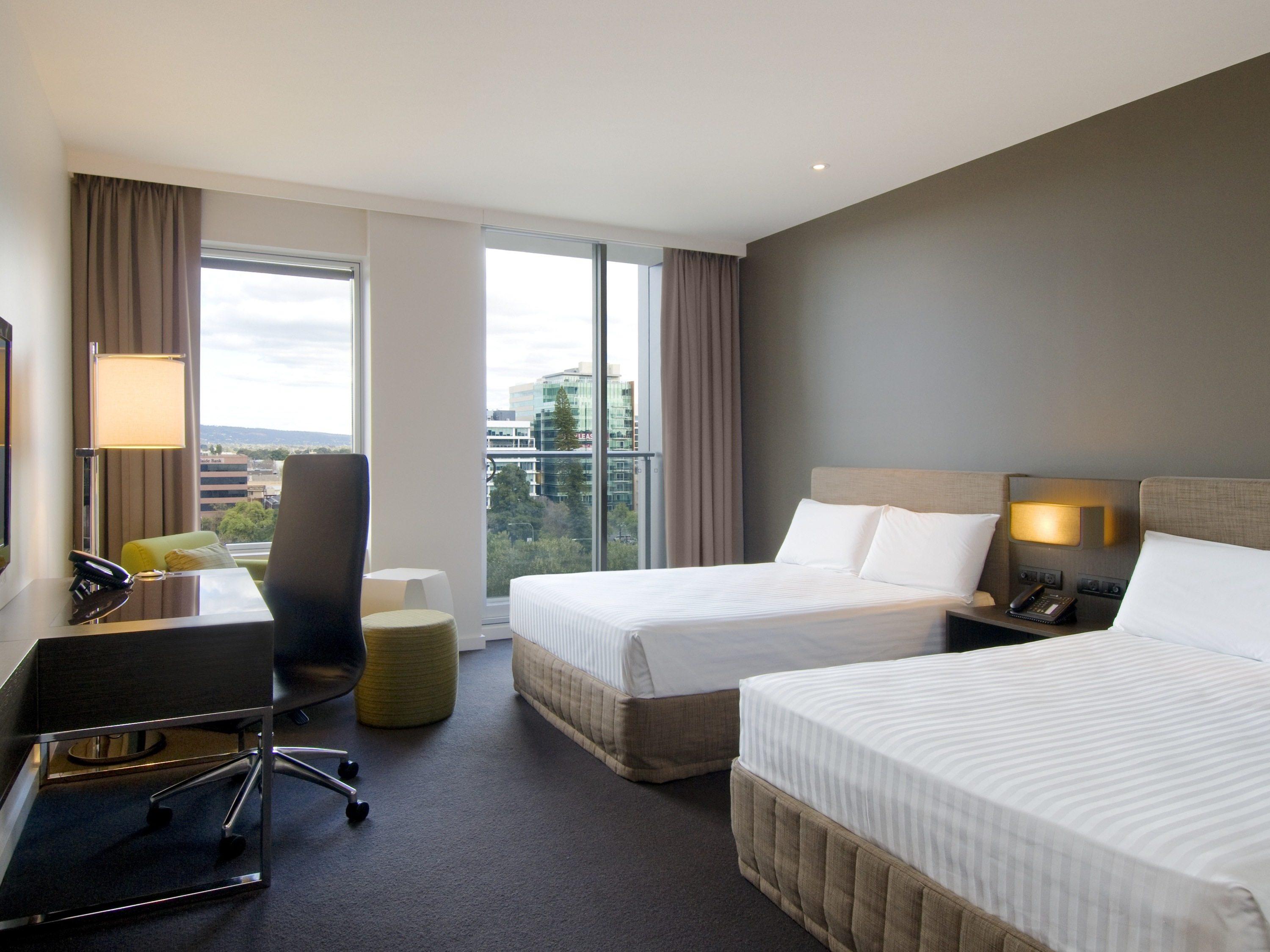 Hotel Pullman Adelaida Exterior foto A room at the hotel