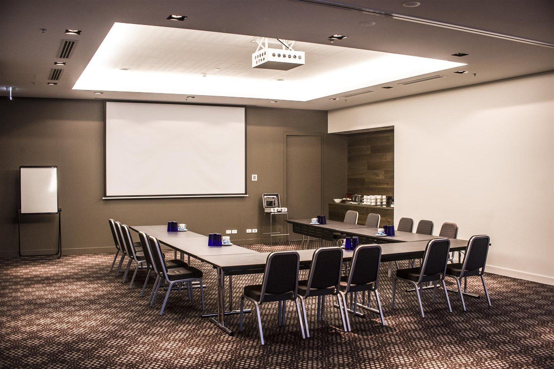 Hotel Pullman Adelaida Negocio foto Meeting room