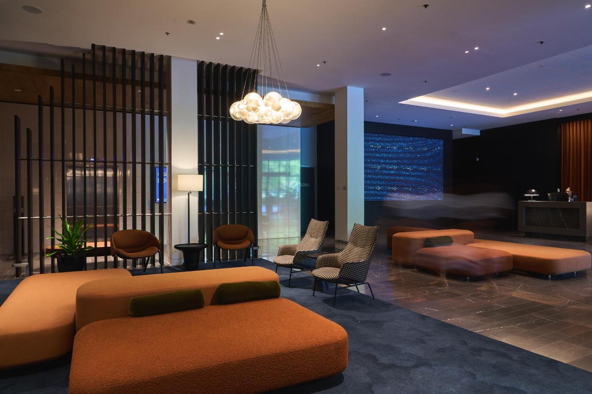 Hotel Pullman Adelaida Exterior foto The lounge at the airport