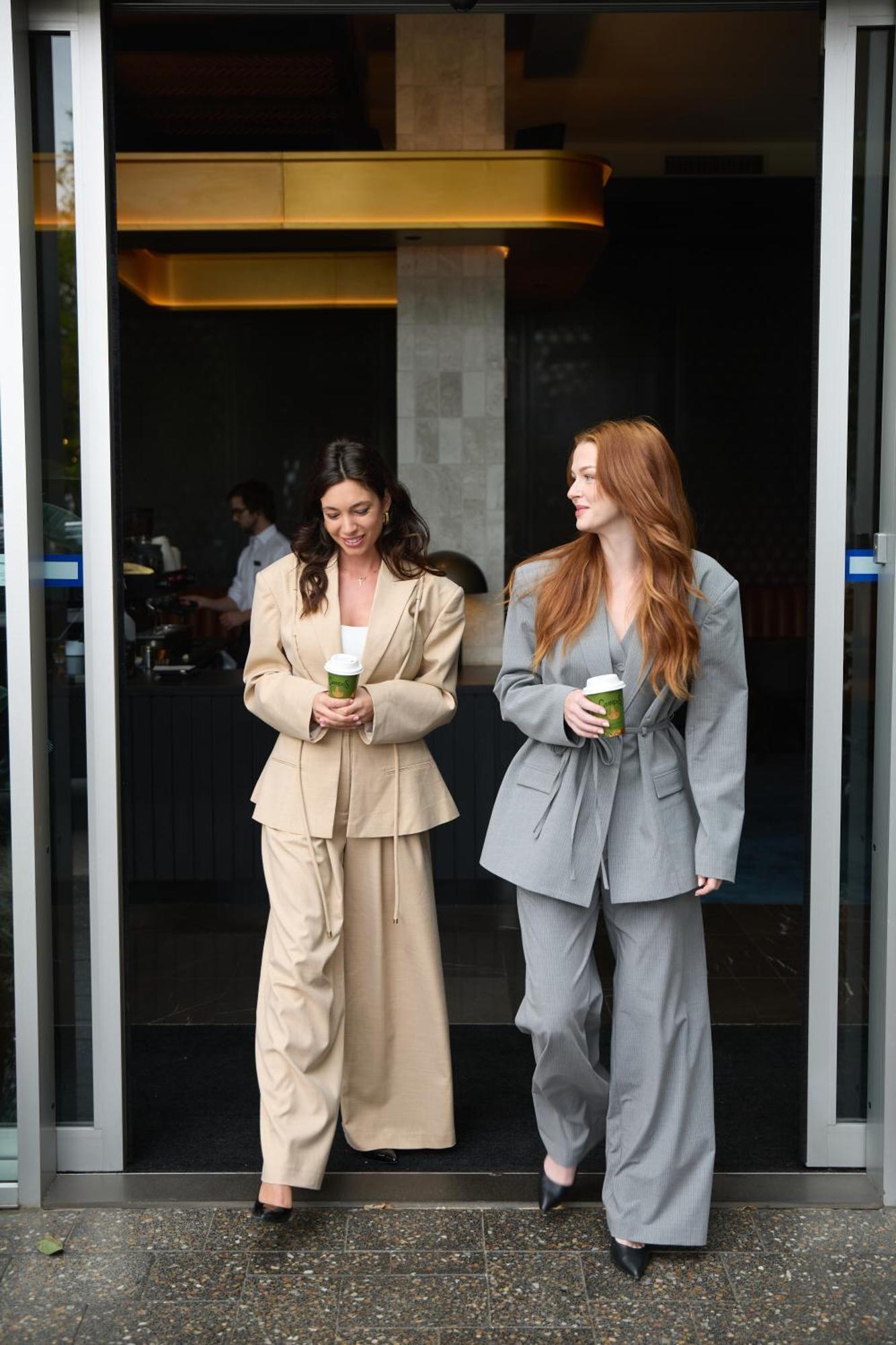 Hotel Pullman Adelaida Exterior foto The 2019 hosts: Alessandra Ristevski and Sophie Monk