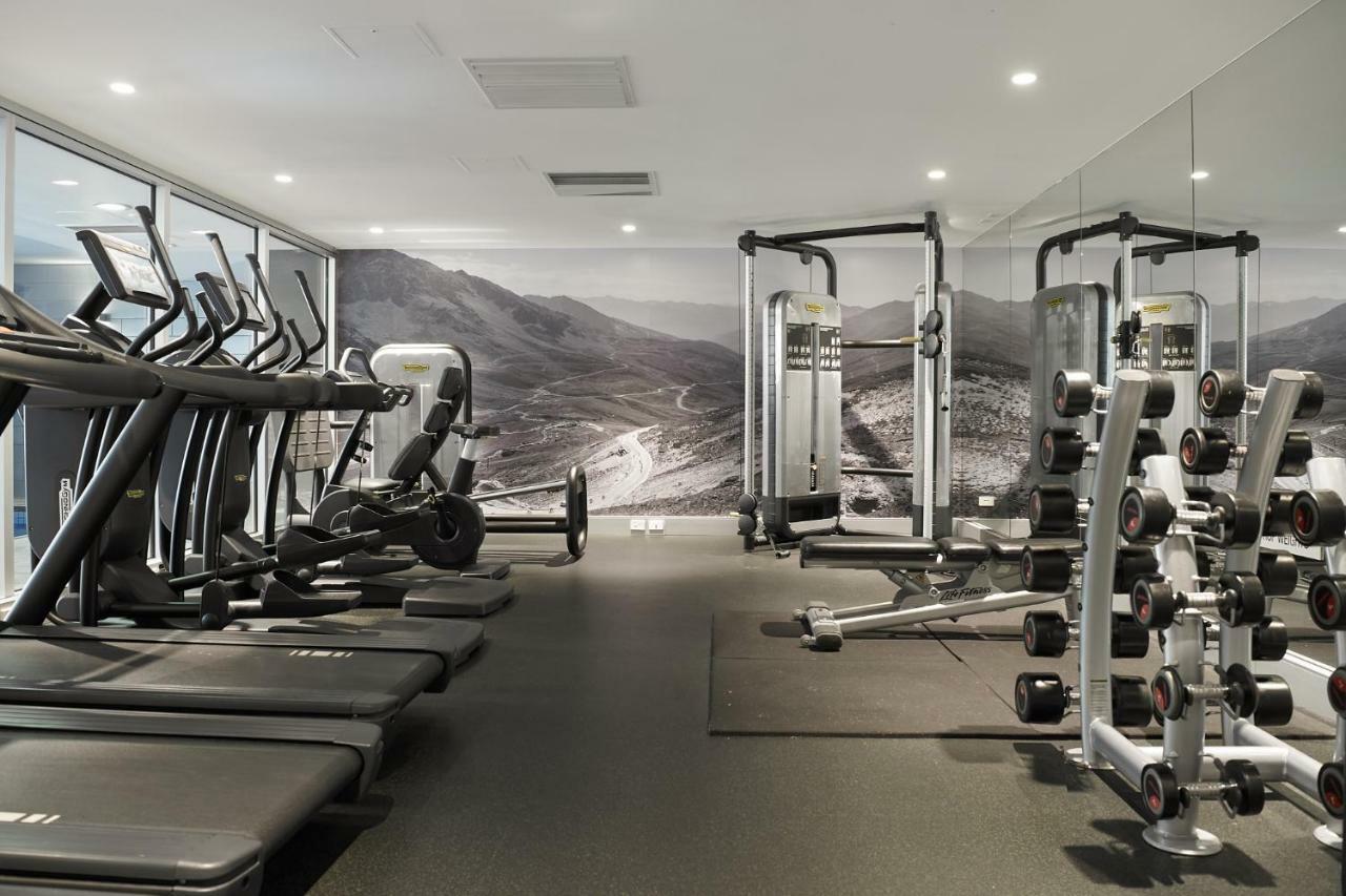 Hotel Pullman Adelaida Exterior foto The gym at the hotel
